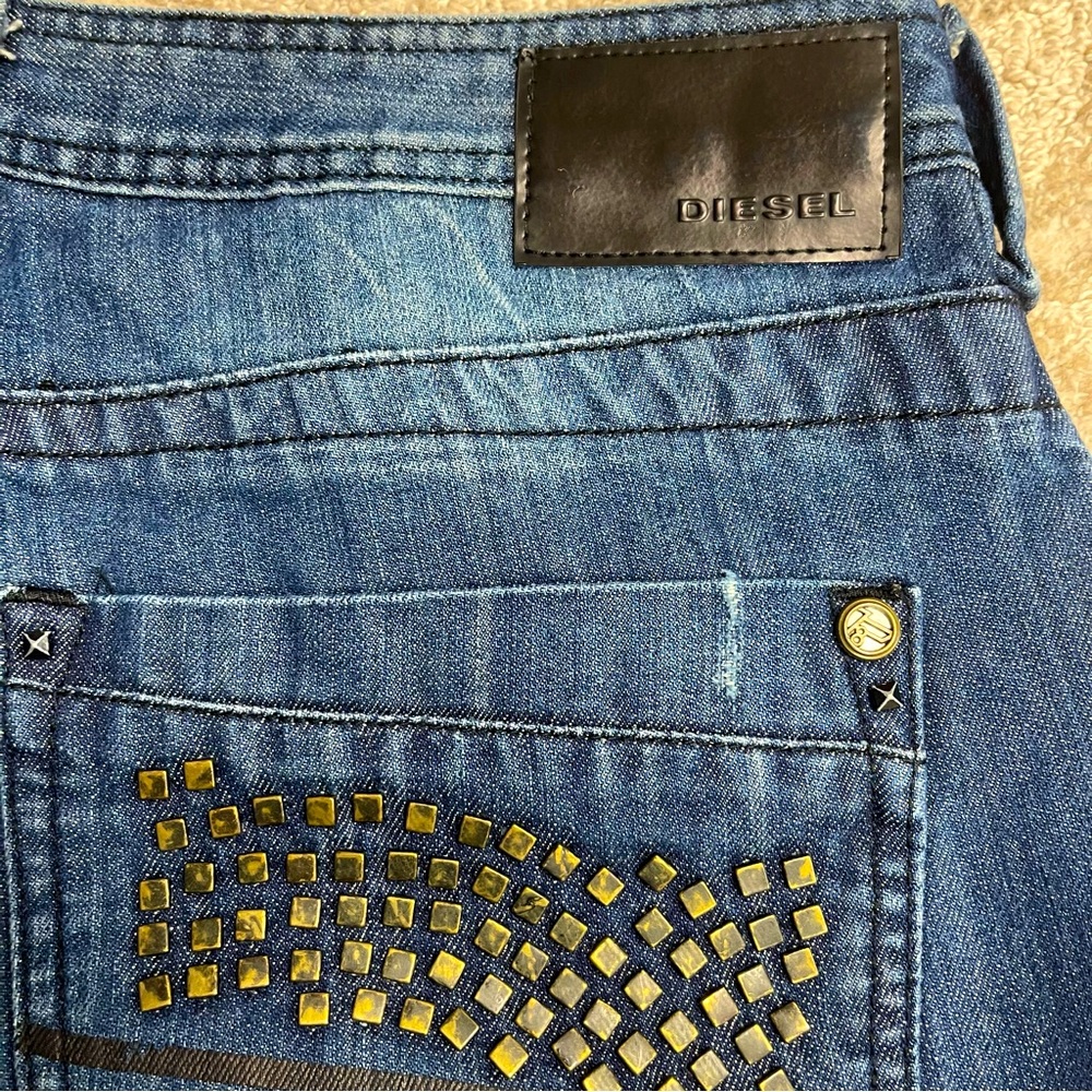 Diesel Timmen ๐ - Picture 7 of 9